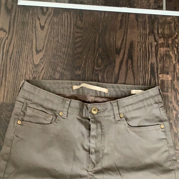 Zara Pants - Picture 2 of 3